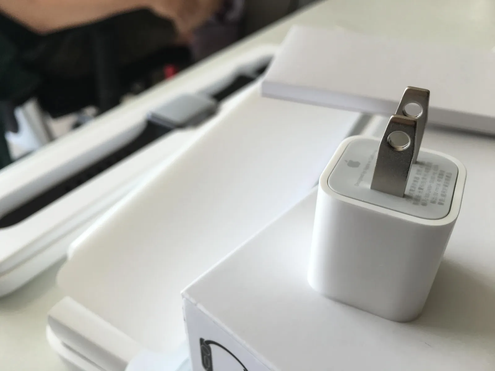Watch 白豆腐,其實就是一般 Apple 常見的白豆腐
